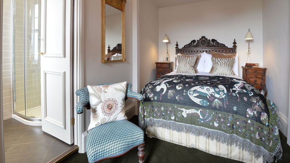 New Park Manor Hotel Room