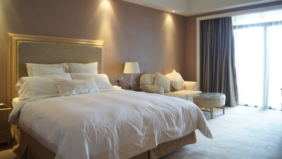 Babylon Hotel Room