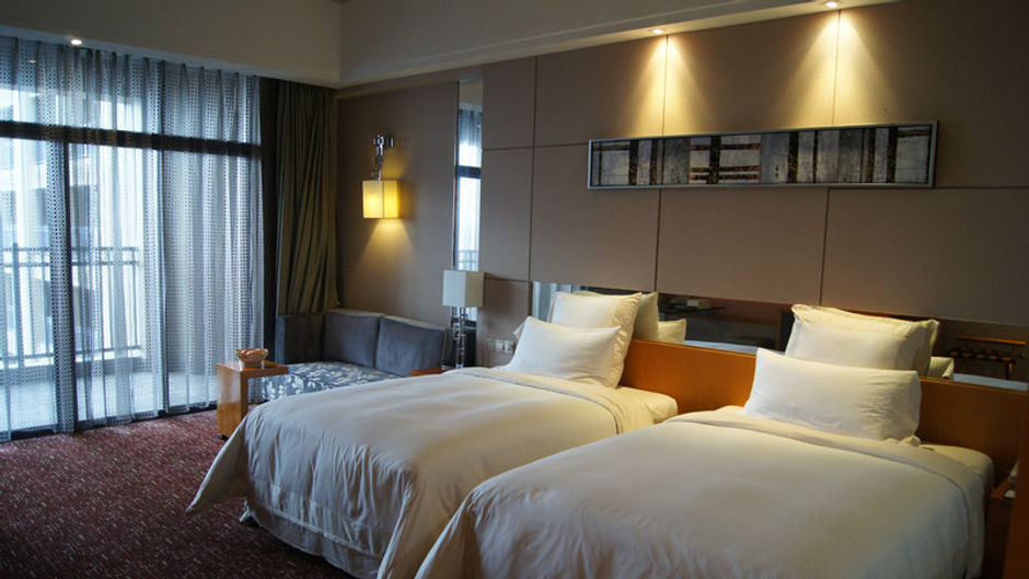 Babylon Hotel Room