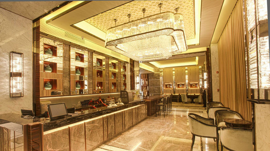 Landmark Inn Lobby