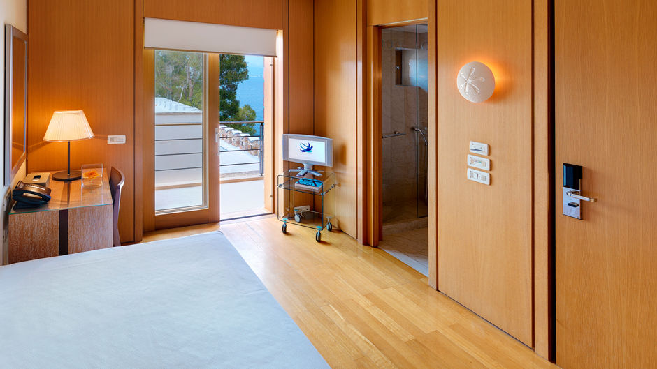 Amphitryon Hotel Room