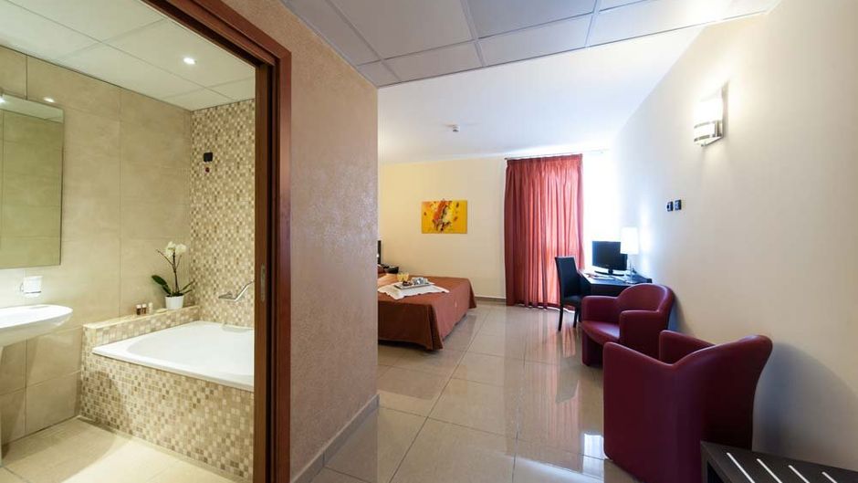 Hotel Tiempo Room