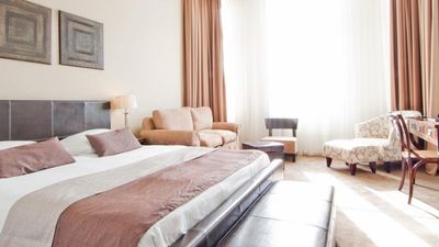 Hotel Chariot