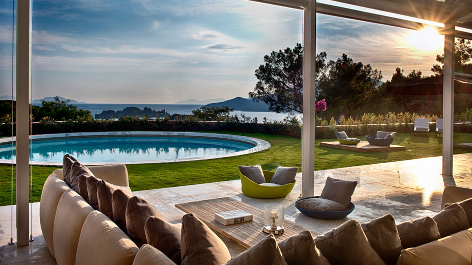 D Maris Bay Room