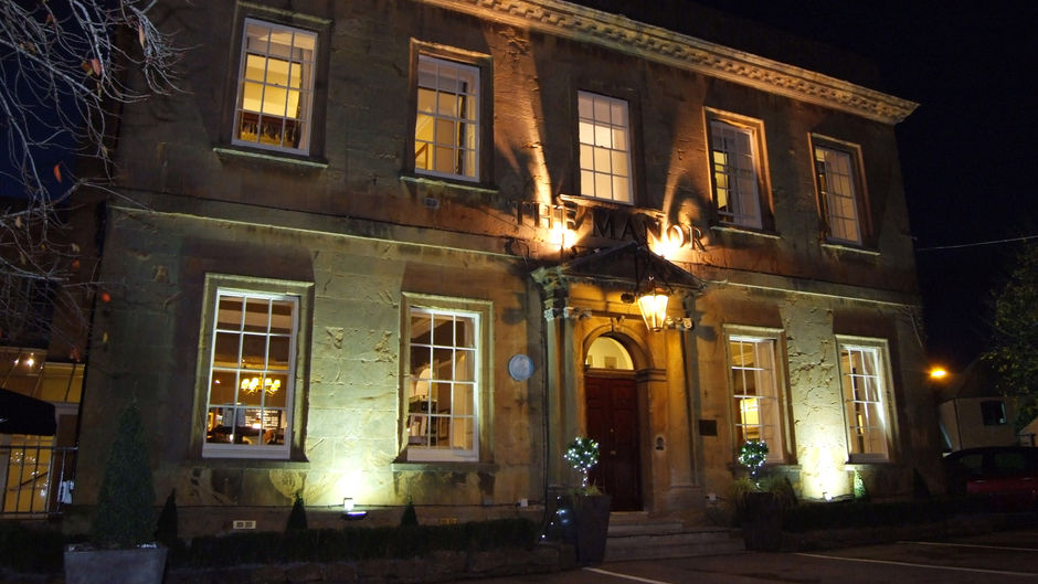 The Manor Hotel Exterior