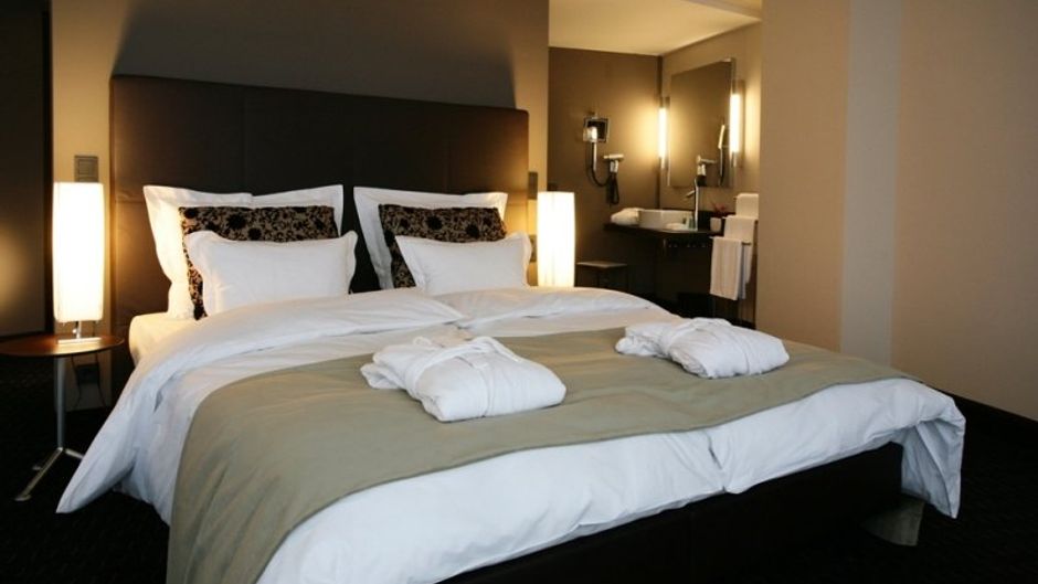 Boston HH Hotel Room