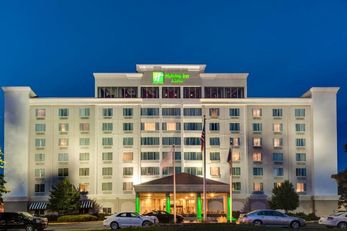 Holiday Inn Hotel & Suites