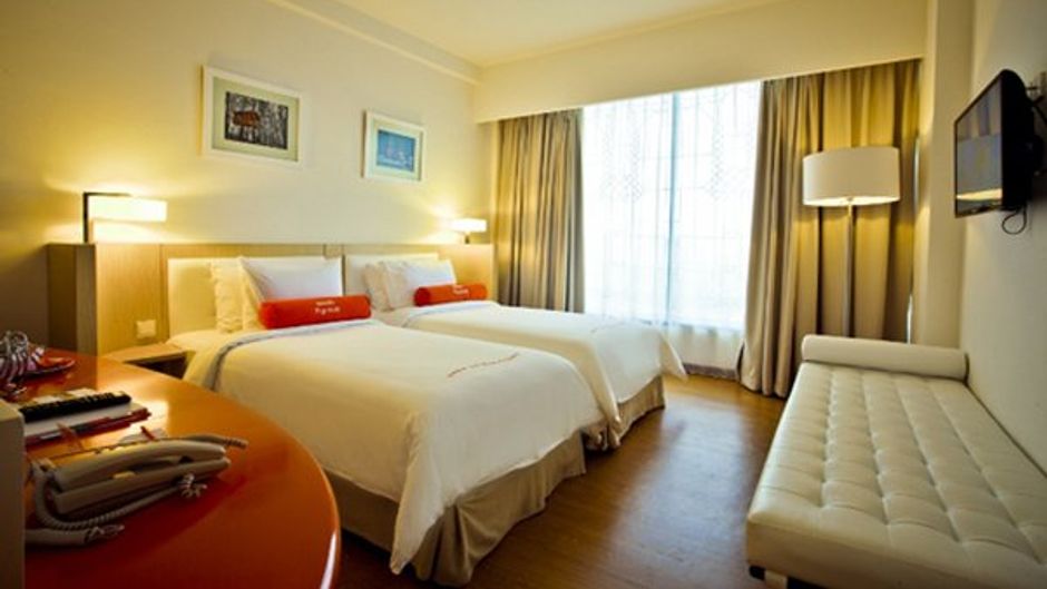 HARRIS Hotel and Conventions Malang Room