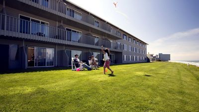 The Coho Oceanfront Lodge