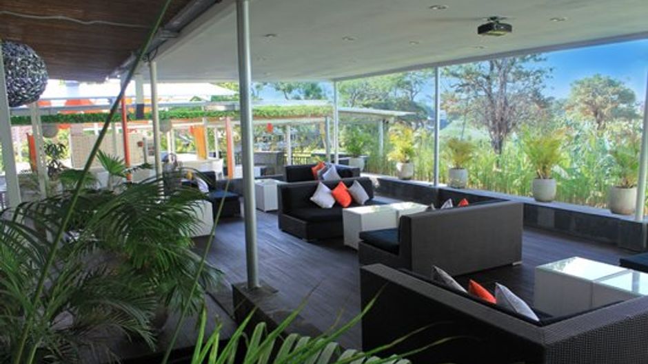 Harris Riverview Kuta Restaurant
