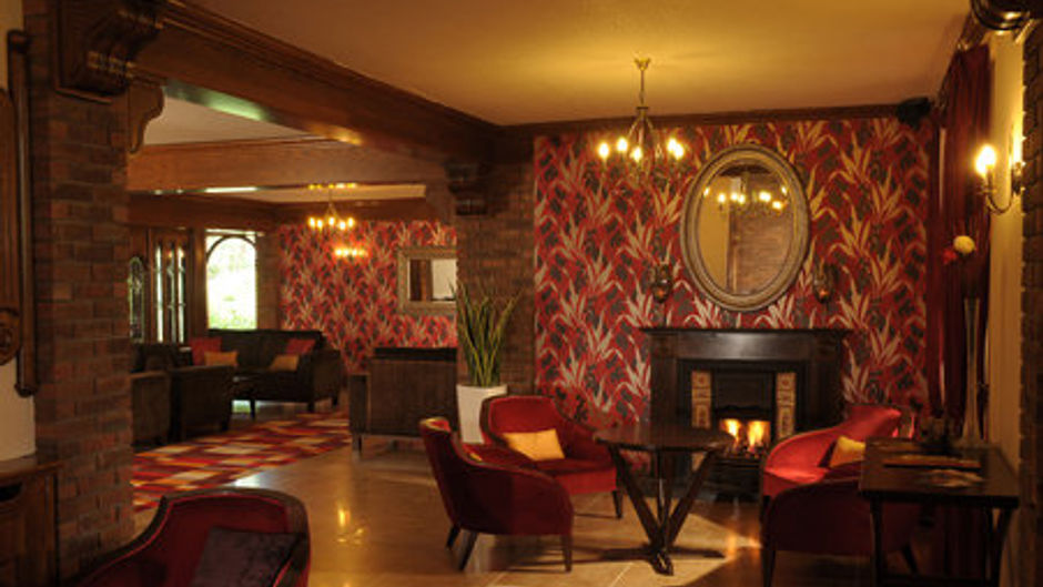 Auburn Lodge Hotel Lobby