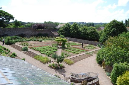 Longueville Manor