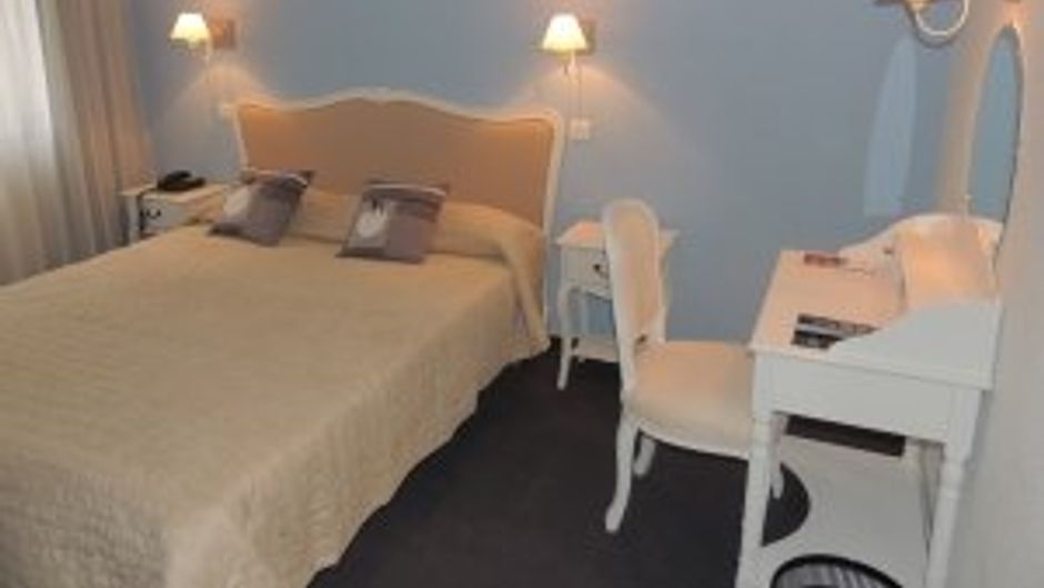 Le Chalet Lyrique Room