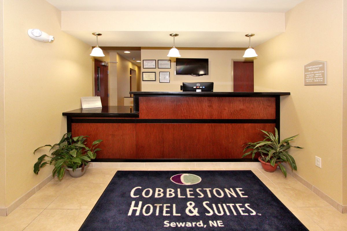 Cobblestone Hotel & Suites Seward Tourist Class Seward, NE Hotels