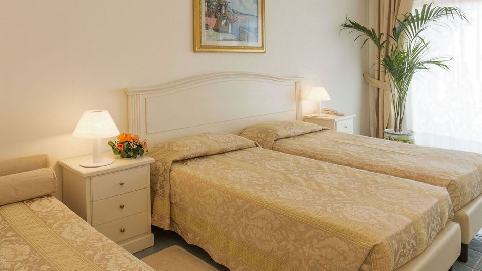 Hotel del Golfo Room