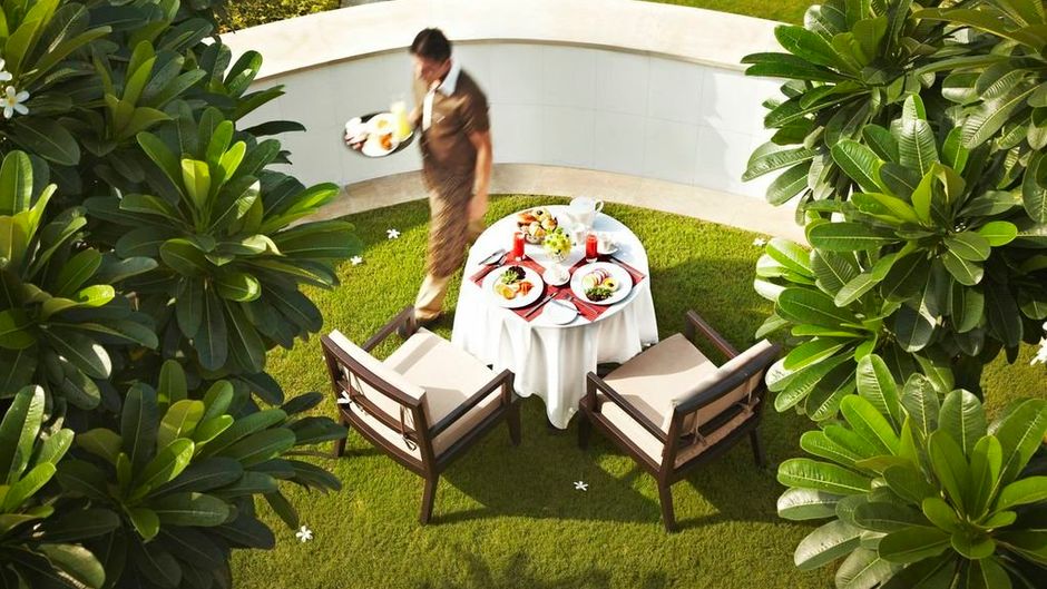 Vivanta by Taj Surajkund Restaurant