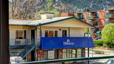 Boulder University Inn
