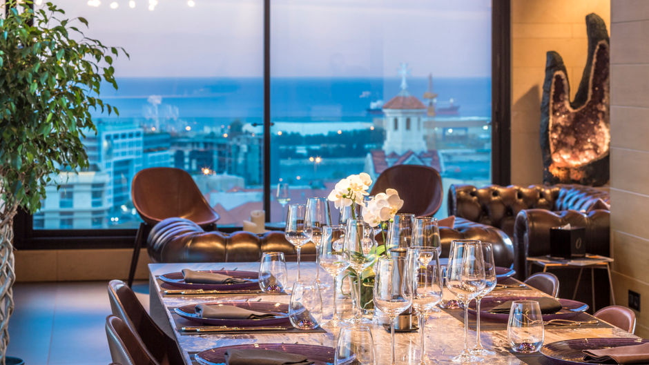 O Monot Hotel Restaurant