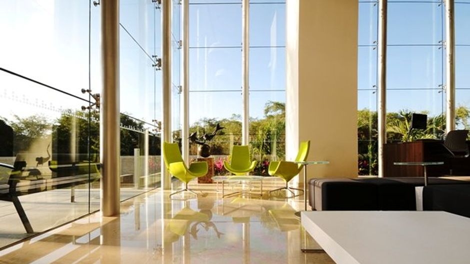 Holiday Inn Express Puerto Vallarta Lobby