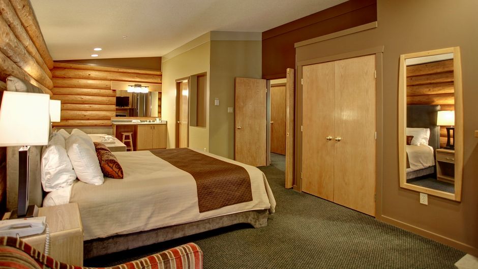 Tigh-Na-Mara Seaside Spa Resort Room