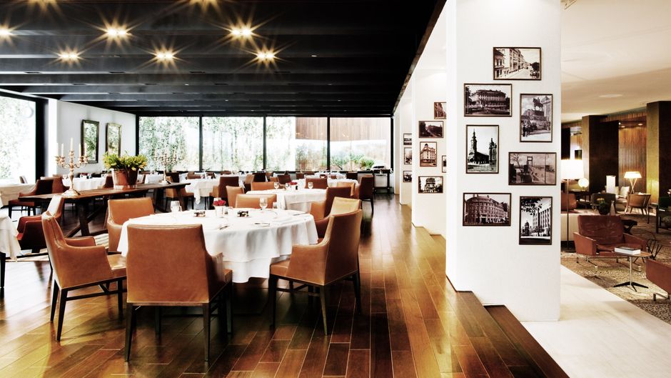 Square Nine Hotel Belgrade Restaurant