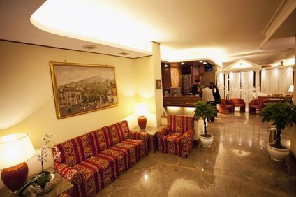 Augustus Hotel