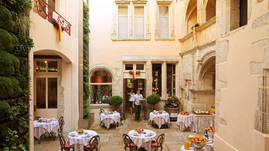 Le Cep Hotel Lobby