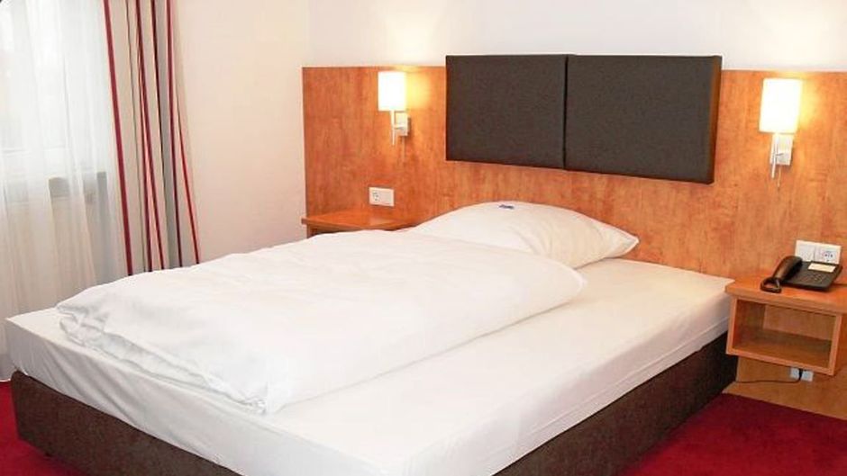 Hotel Neuwirtshaus Room