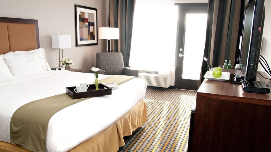 Holiday Inn Express Room