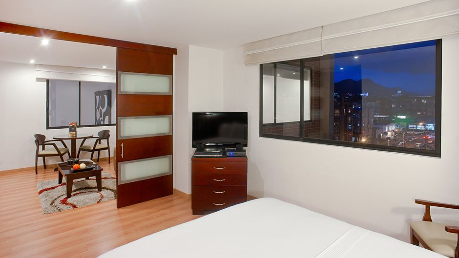 Hotel Tivoli Suites Room