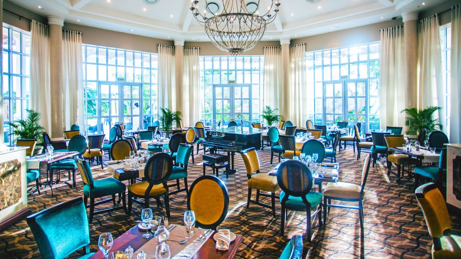 Hemingways Hotel Restaurant