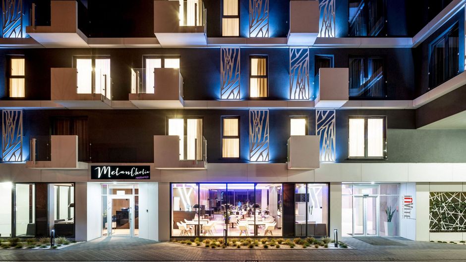 Hotel Invite Exterior