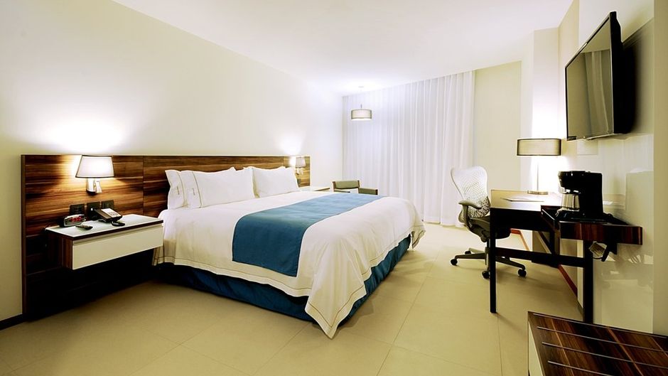 Holiday Inn Express Puerto Vallarta Room