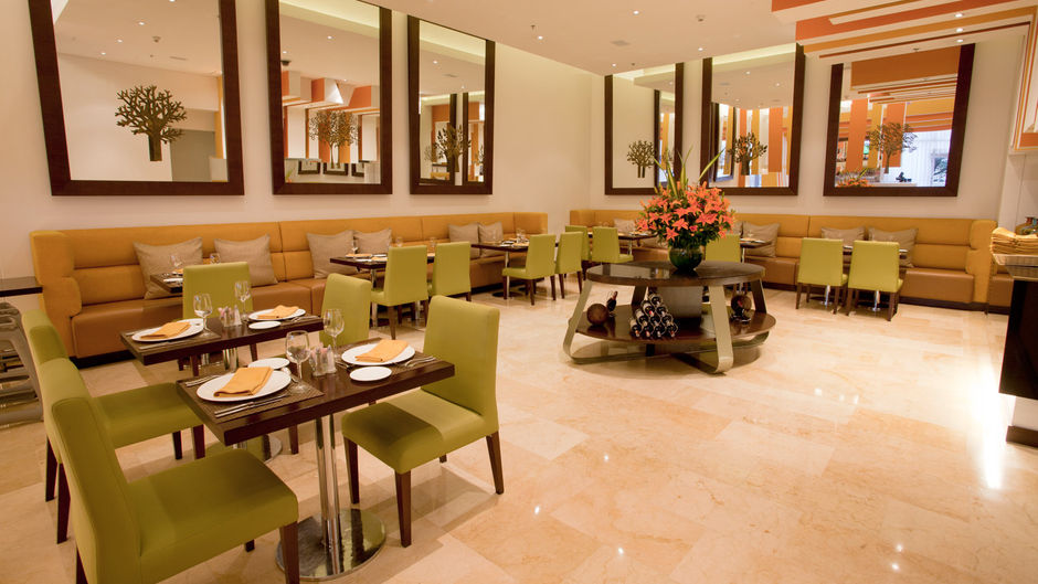 Holiday Inn Bogota Airport Restaurant