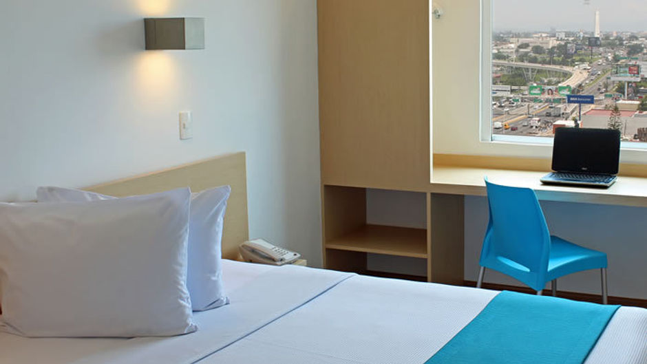 One Silao Room