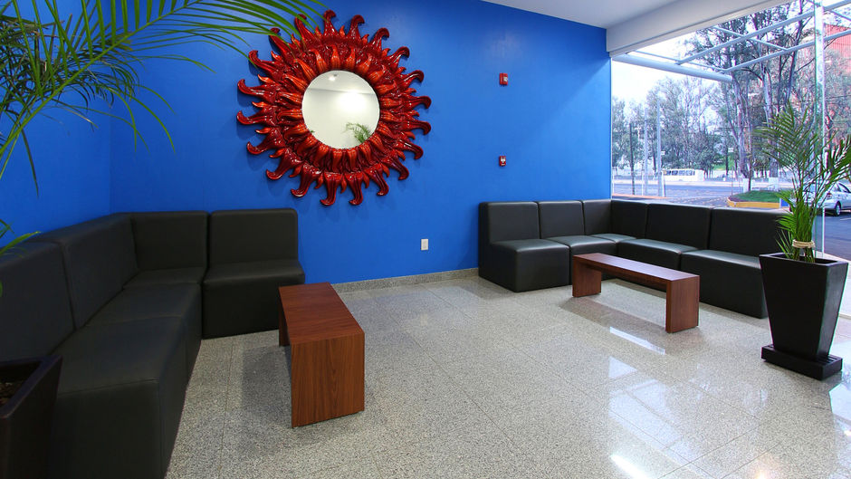 One Guadalajara Periferico Poniente Lobby