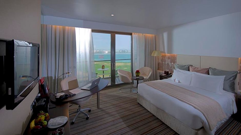 Crowne Plaza Abu Dhabi-Yas Island Room