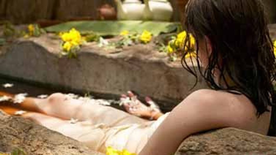 Amaya Lake Spa