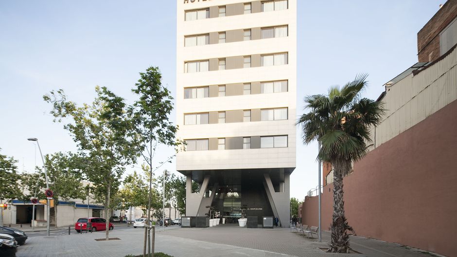 Hotel 4 Barcelona Exterior
