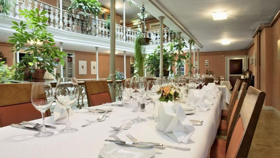 Blume Hotel Restaurant