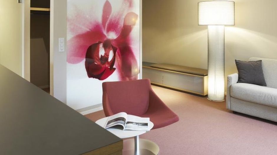 Blume Hotel Suite
