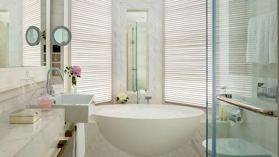 The Langham, Hong Kong Room