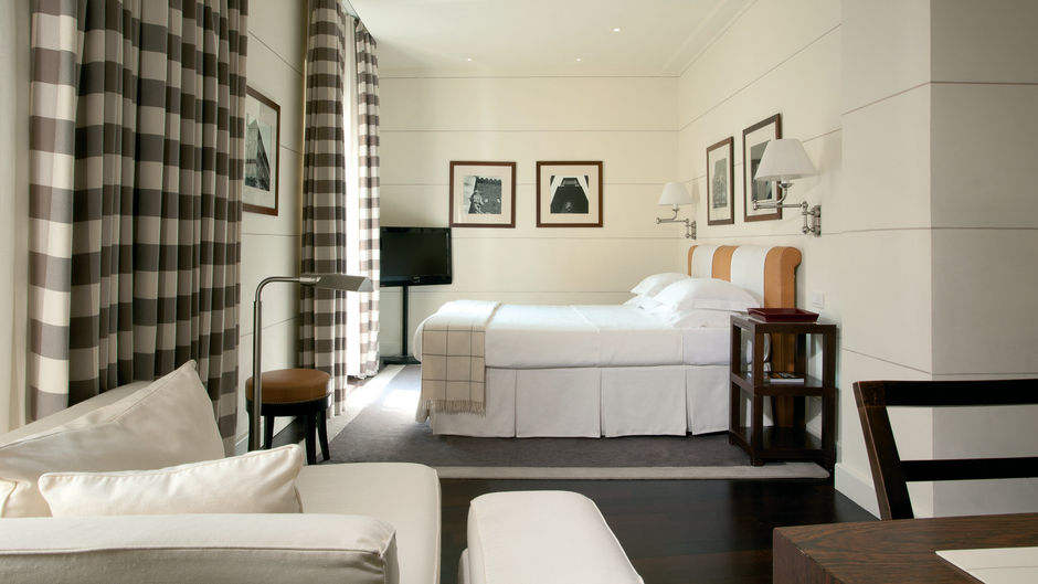 Gallery Hotel Art Room