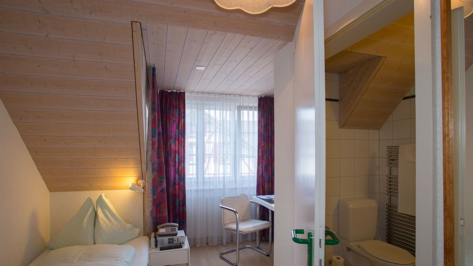 Hotel LINDE Stettlen Room