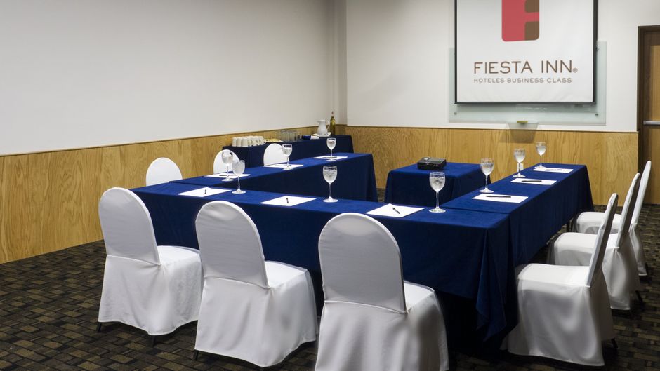 Fiesta Inn Leon Meeting