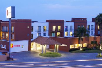 Fiesta Inn Leon