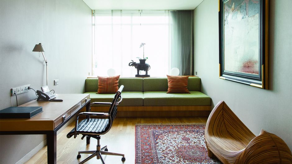 Maduzi Hotel Bangkok Suite