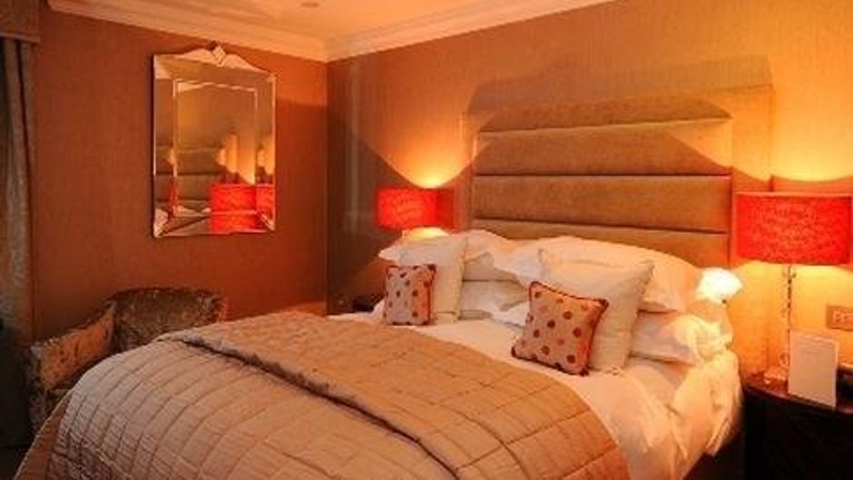 The Christchurch Harbour Hotel Room