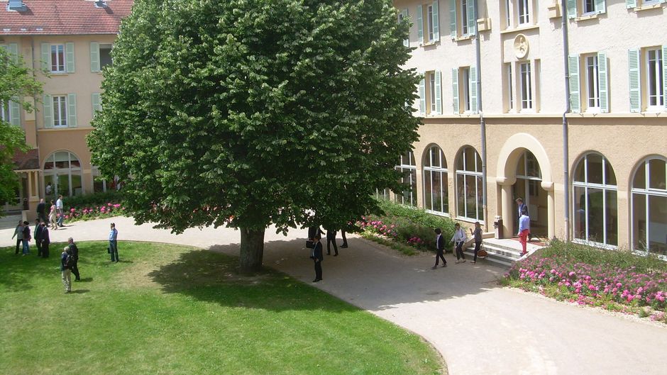 Domaine Lyon Saint Joseph Exterior