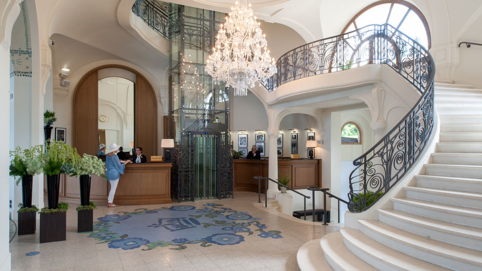 Hotel Royal-Evian Resort Lobby